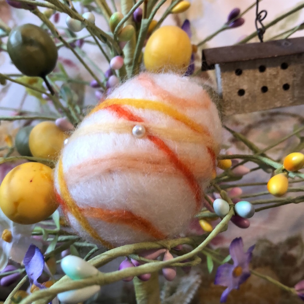 Handmade needle felted Easter egg collectable spring decoration